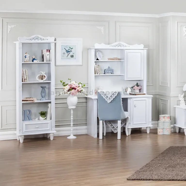 کتابخانه کوئین سیلور نوجوان